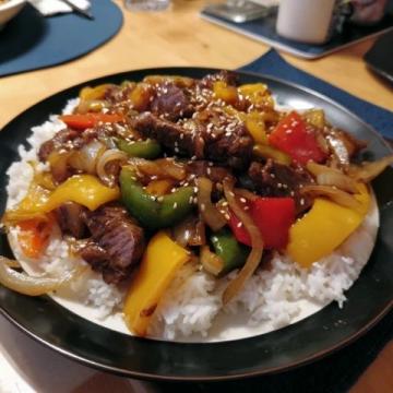 春夏必備!菠蘿拌牛肉食譜:酸甜鮮香,簡單易做營養滿分