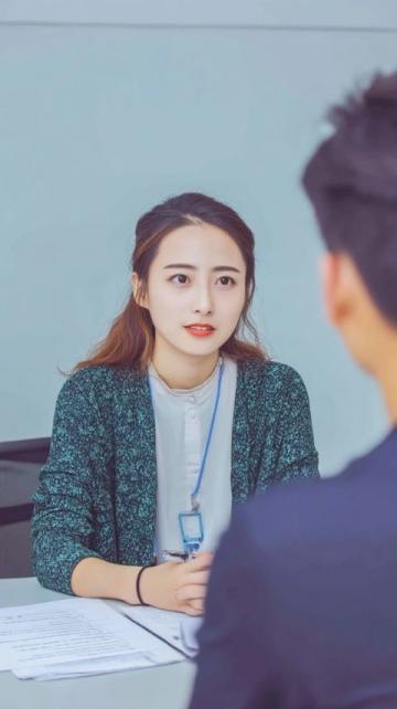 貴陽高考考點(diǎn)：外賣員緊急救援助考生取回準(zhǔn)考證