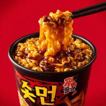10招創(chuàng)意泡面做法，輕松提升泡面美味度