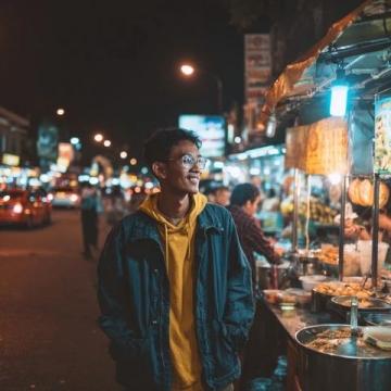 夜市的升級(jí)：東莞夜經(jīng)濟(jì)的熱鬧與矛盾