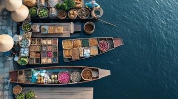 湛江特色小吃多樣，海鮮水果小吃手工藝品齊全。