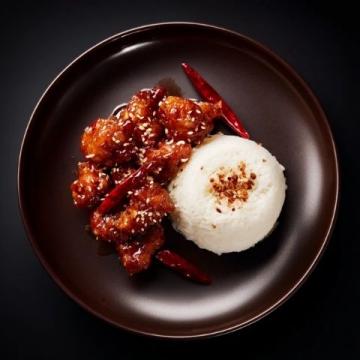 肥而不膩的老濟南把子肉配上米飯（一口就上癮！）
