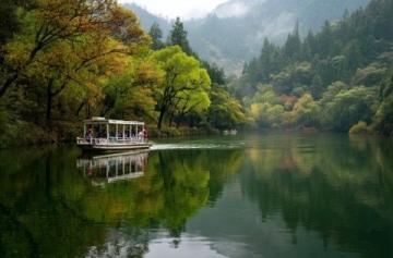 洱源小眾美景:茈碧湖の靜謐之境