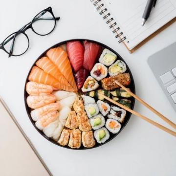 在京東商城購(gòu)買(mǎi)美食，不僅方便快捷，而且種類(lèi)繁多，能夠滿(mǎn)足你對(duì)美食的各種需求