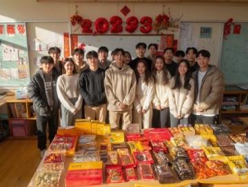 大連二十五中陪餐活動：舌尖上的溫暖與守護