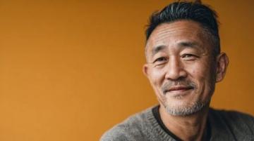 揭秘韋東奕走紅背后:別讓質疑聲掩蓋學術價值與影響力