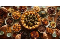 江蘇無錫特色小吃推薦：小籠包、醬排骨等經典美味