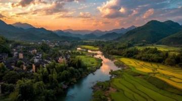 以下是云南旅游的詳細(xì)介紹