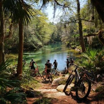 騎車去春游,公園推薦,騎車野餐是我認為度過春天最慵懶的方式了