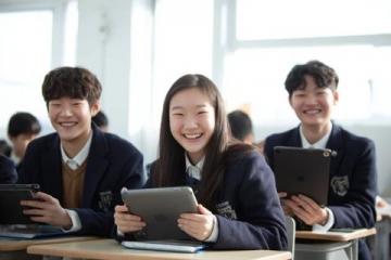 中考英語是許多學生關注的焦點，掌握核心知識點和應試技巧對提高成績至關重要