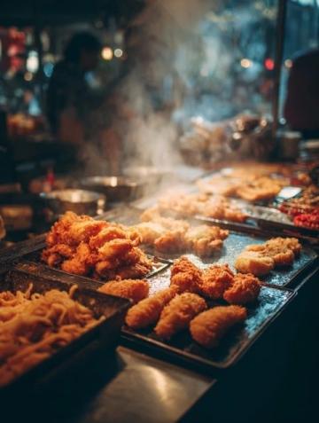 探秘新密美食夜市:文昌大公雞與炭火羊排的魅力