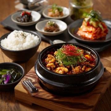 深圳GOGIYA韓國(guó)烤肉店：正宗韓味，特色小食無限享