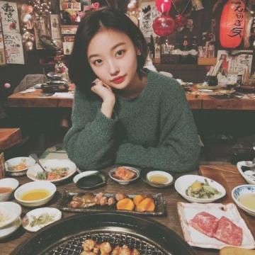 韓國女網紅首次體驗中國廚房:為何是男性在做飯?
