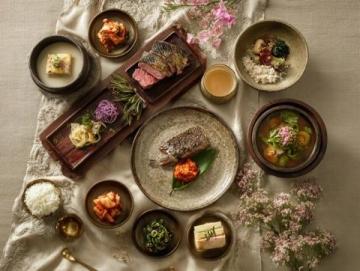 韓國游客大飽口福后深刻反思:美食盛宴中的節(jié)制之道