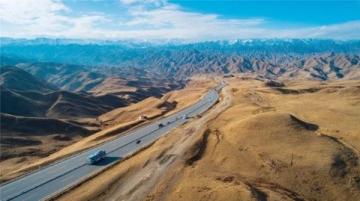 長(zhǎng)春至新疆自駕之旅：穿越東北華北與西北地區(qū)的長(zhǎng)途探險(xiǎn)