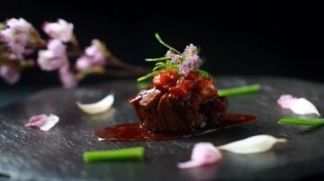追尋傳統(tǒng)美食,體驗濃郁的年節(jié)氣息