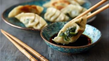 如何制作美味鲅魚餃子：餡料與包制全攻略