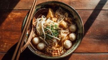 美食愛(ài)好者心中的雜醬面：情感、記憶和傳承