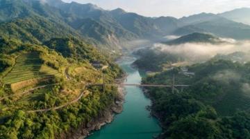平山清風峽,人少景美,沒有過多雕飾的原生態山谷。因地勢生態原因,空氣十分清新