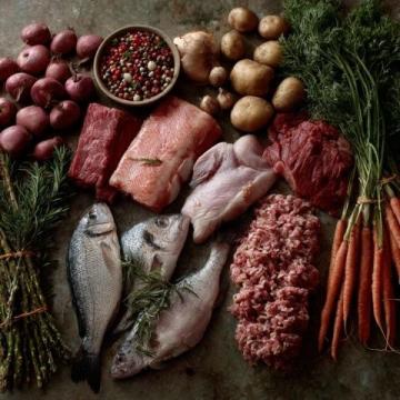 高磷食物推薦:堅果類、動物內臟、海鮮、粗糧類、奶制品等