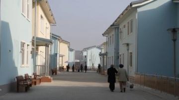 河南鄭州小區(qū)內(nèi)租戶室內(nèi)用碳烤導(dǎo)致鄰居激愣