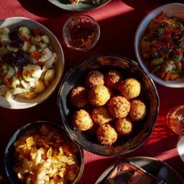 潮汕跨年美食:牛肉火鍋、粿品與魚丸的味覺盛宴