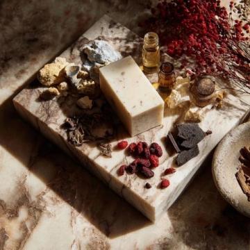 中醫(yī)刮痧美容養(yǎng)顏：血海、陰陵泉、三陰交穴位詳解