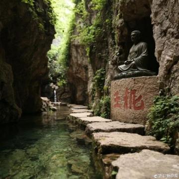 江西望仙谷：秘境幽深夜色美，仙俠夢境等你來打卡