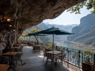 探尋重慶山城魔幻之旅:8D城市美食全攻略