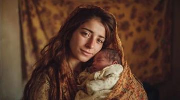 在異鄉(xiāng)的溫暖：一位平凡女子的不凡生活與堅韌母愛