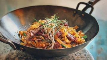 一道菜名喚起鄉(xiāng)愁：利津水煎包，東營人的味蕾記憶