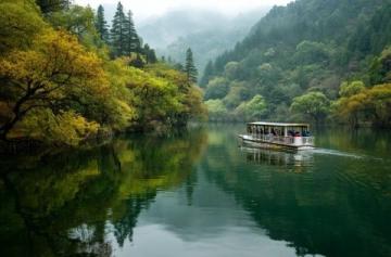 本溪秋季紅葉之旅:四大美景推薦,美食住宿攻略全解析