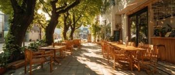 天氣晴朗的艾尚天地慢慢成為咖啡熱潮的一條街