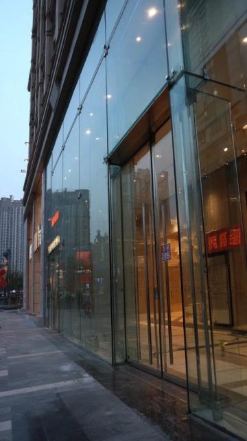 珠江新城店鋪奇招：高房價不虧，靠“組合拳”盈利