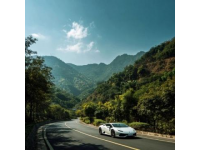 驅車三小時從南充抵達重慶下浩里老街停車區