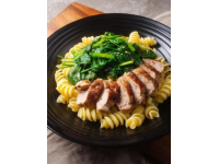 秦巴漢水風(fēng)味安康蒸面，芝麻醬拌出滑嫩鮮香