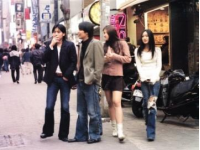 上海游客“撞臉”現象引關注，跨國家庭視角獨特，新生活圈悄然興起