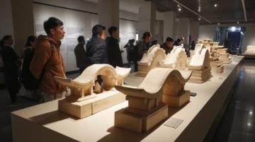 朝陽大悅城意外發現神秘古墓盲盒,網友熱議風水與現代便利