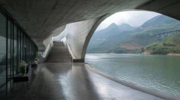 國內最大跨徑公軌兩用懸索橋主纜架設完成