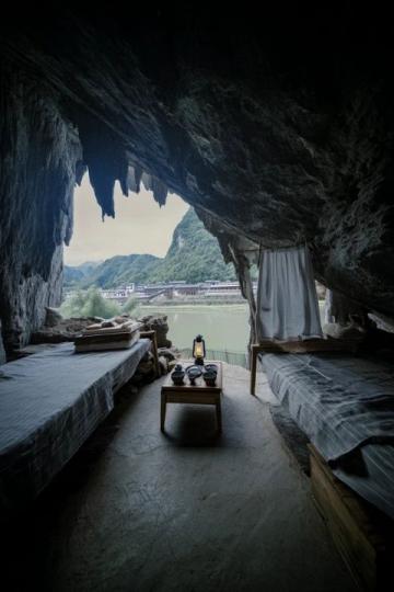 桂林陽朔喀斯特奇觀:探秘課本中的峰林與地下世界