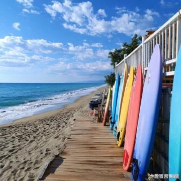 很適合帶小朋友一起去,預算大概三千左右,非常不錯,值得推薦:海南萬寧旅游攻略