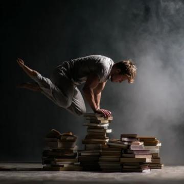 高一新生翻閱課本后迷茫:曾經的“死記硬背”生物去哪兒了?