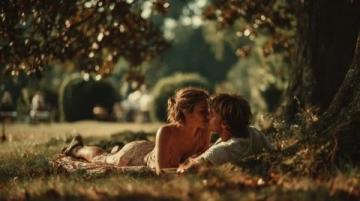 這樣的她,不僅會讓人一見傾心,還會深深留念。