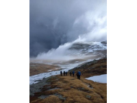 五一徒步線路并不多，貢嘎雪山是首選