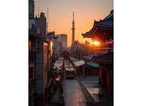 淺草駅徒歩5分鐘左右　從酒店步行至東京晴空塔