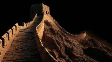 今天下午,館長爬八達嶺長城,到景區后被文創商店門口廣告語不吃,不吃是遺憾洗腦