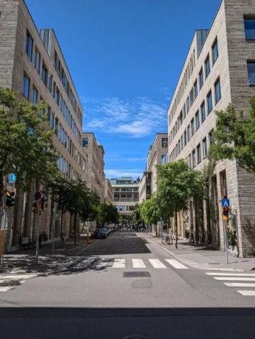 探索魁北克首府蒙特利爾:法語氛圍、歷史建筑與美食之旅