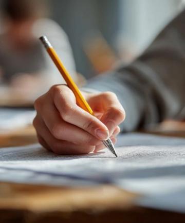 降低高考難度!尤其降低數學和物理的難度!剛刷到的新聞