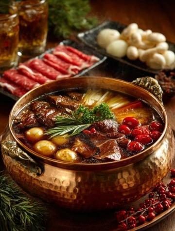 金華必嘗美食:三出山火鍋,家庭聚會情侶約會首選!