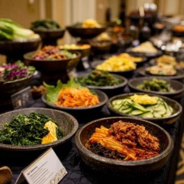 一席橫跨滬港的粵味星宴:兩位粵菜大師的廚藝之旅